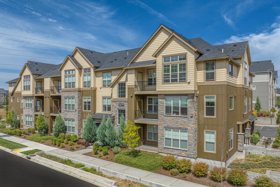 Bethany West in Portland, OR - Foto de edificio
