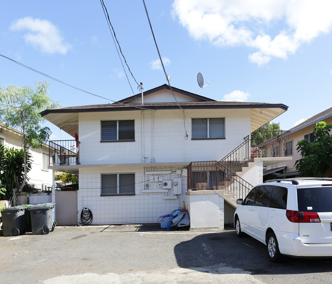 1914 Kahanu St in Honolulu, HI - Building Photo - Building Photo