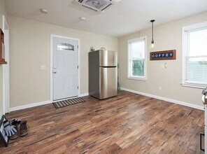 42 Whipple St, Unit 3 in Worcester, MA - Building Photo - Building Photo