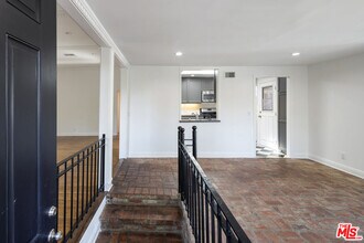 437 Norwich Dr in West Hollywood, CA - Building Photo - Building Photo