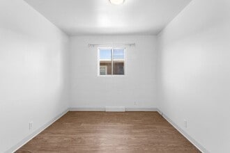 Midway Apartments in Billings, MT - Foto de edificio - Building Photo
