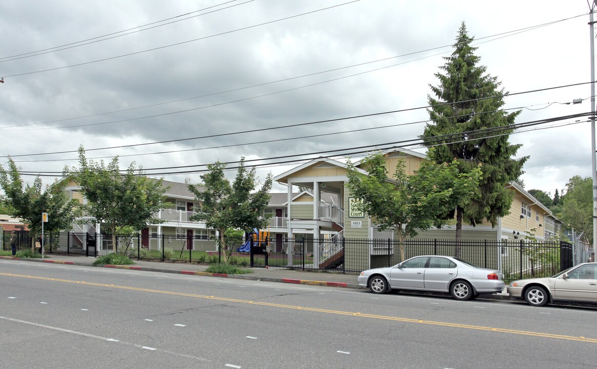 South Shore Court in Seattle, WA - Foto de edificio