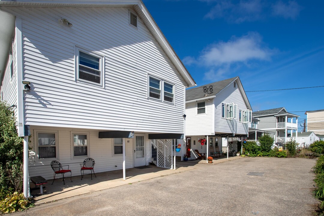 15 Tilton St in Hampton, NH - Building Photo