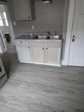 3222 W Fairmount Ave in Milwaukee, WI - Building Photo - Building Photo