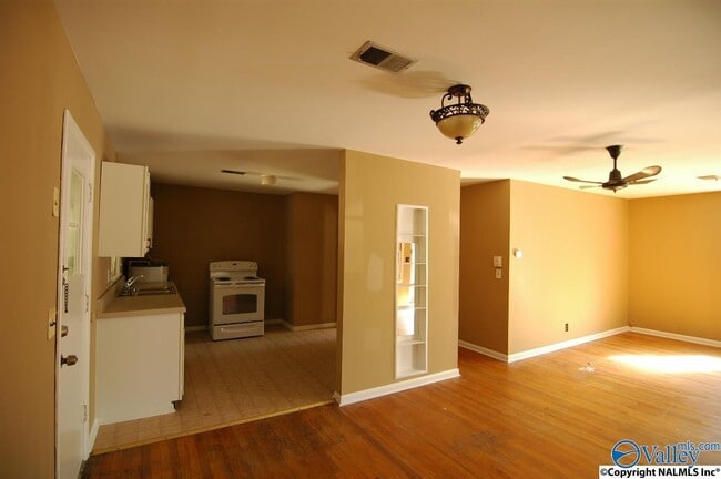 4110 Broyles Ave SW in Huntsville, AL - Building Photo - Building Photo