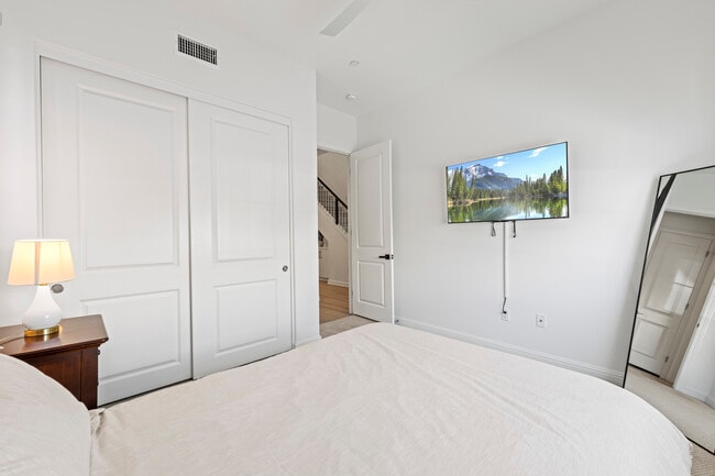 20847 Acorn Cir in Los Angeles, CA - Building Photo - Building Photo