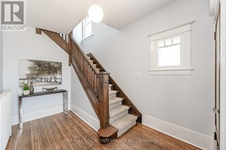 293 Dundas St E in Hamilton, ON - Building Photo - Building Photo