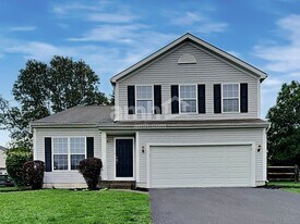 748 Jewelweed Ct in Maineville, OH - Building Photo