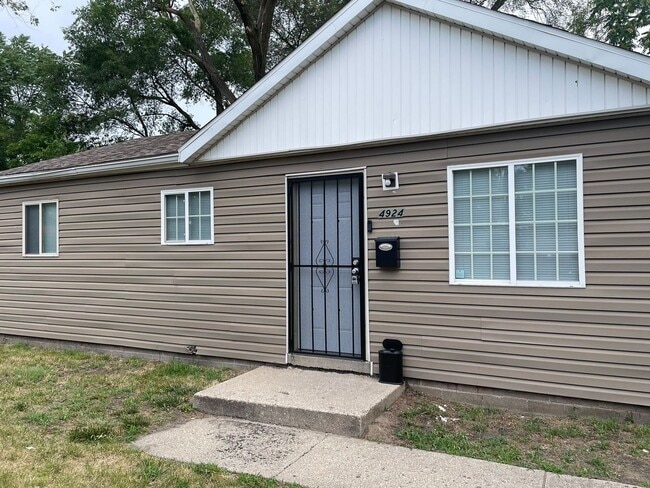 4924 E 13th Ave in Gary, IN - Building Photo - Building Photo