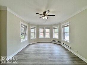 1421 W Hutchinson St, Unit 1417-1 in Chicago, IL - Building Photo - Building Photo