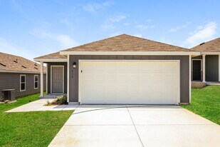 519 Roquefort St in New Braunfels, TX - Building Photo