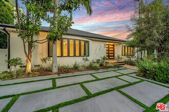 344 S Roxbury Dr in Beverly Hills, CA - Building Photo - Building Photo