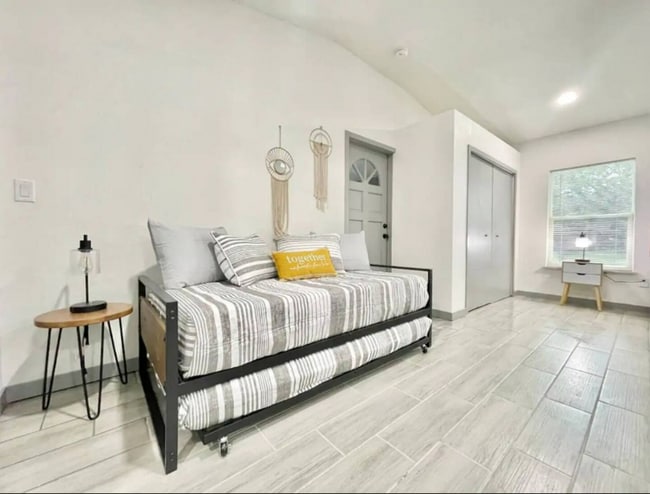 1213 Corbett Ln in Orlando, FL - Building Photo - Building Photo