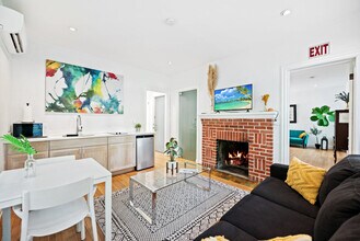 36 Phoenetia Ave in Coral Gables, FL - Building Photo - Building Photo