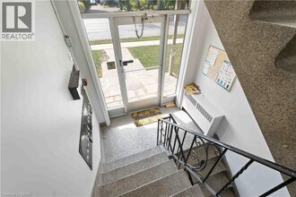 2189 King St E in Hamilton, ON - Building Photo - Building Photo