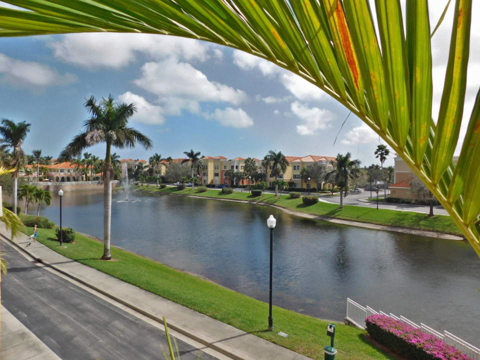 11035 Legacy Blvd-Unit -306 in Palm Beach Gardens, FL - Building Photo