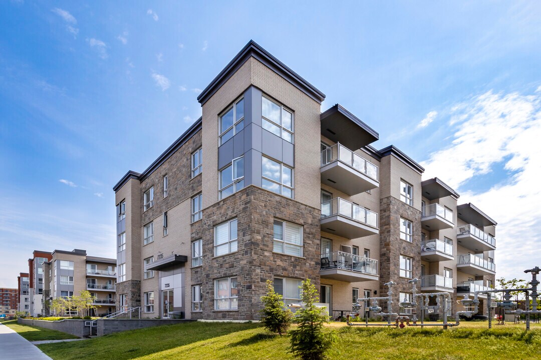 Rue de Lunan in Brossard, QC - Building Photo