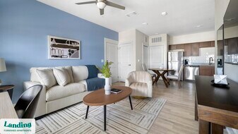 2115 windsor Blvd in Lockhart, TX - Building Photo