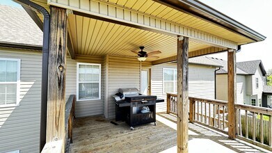 2260 Allen-Griffey Rd in Clarksville, TN - Building Photo - Building Photo