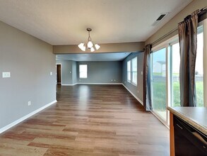 2832 Wolfgang Way in Indianapolis, IN - Foto de edificio - Building Photo