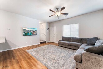 7451 Sunray Point St in North Las Vegas, NV - Building Photo - Building Photo