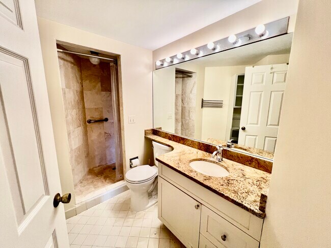 141 Coolidge Ave, Unit 420 in Watertown, MA - Building Photo - Building Photo