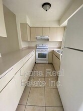 431 Hancock Bridge Pkwy in Cape Coral, FL - Foto de edificio - Building Photo