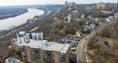 1815 William Howard Taft Rd, Unit 409 in Cincinnati, OH - Building Photo - Building Photo