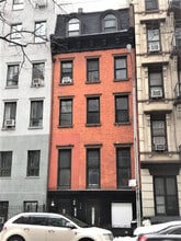 156 W 15th St in New York, NY - Building Photo - Building Photo
