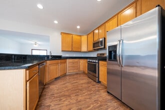 1988 Commonwealth Blvd in Chanhassen, MN - Building Photo - Building Photo