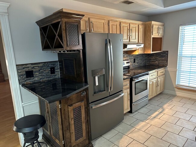 6700 Admiral Ct in Amarillo, TX - Building Photo - Building Photo