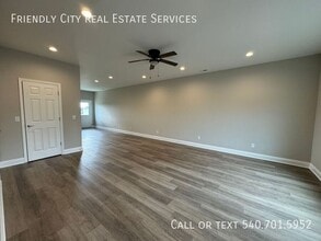 682 Zephyr Dr in Rockingham, VA - Building Photo - Building Photo