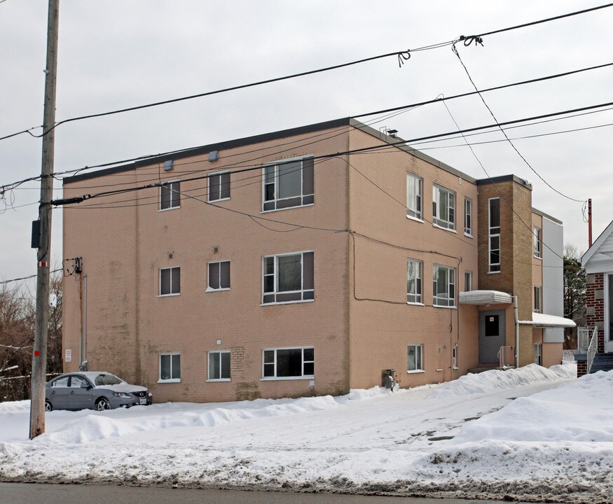 113 Foxridge Dr in Toronto, ON - Building Photo