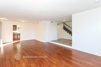 1295 Trail End Way in Sacramento, CA - Building Photo - Building Photo