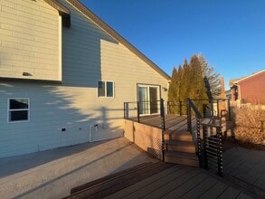 6814 Riviera Ct in Rapid City, SD - Foto de edificio - Building Photo