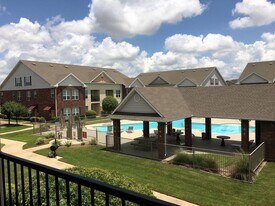 801 Luther St W, Unit 204 in College Station, TX - Building Photo