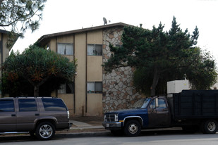 1116 S Inglewood Ave Apartments