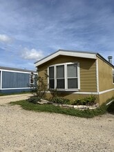 50 Willowbrook Ct in Martindale, TX - Building Photo - Building Photo