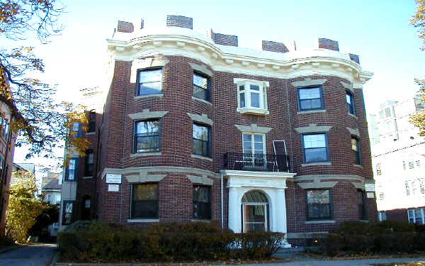 48-50 Babcock St in Brookline, MA - Foto de edificio