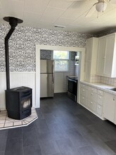 557 Washington St in Ferndale, CA - Building Photo - Building Photo