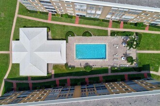308 Golfview Rd in North Palm Beach, FL - Building Photo - Building Photo