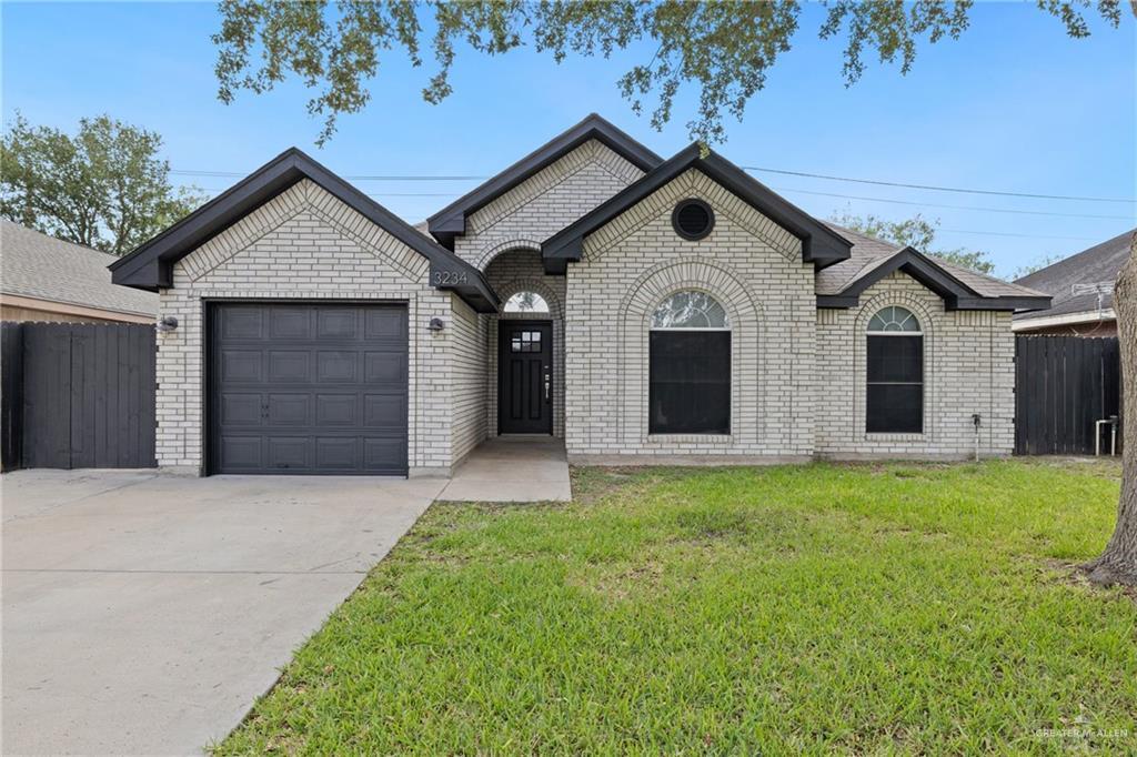 3234 Valle Cir in Edinburg, TX - Building Photo
