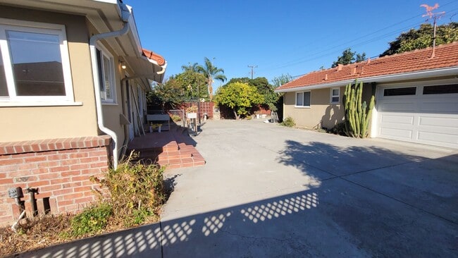 216 Cypress Ave in Santa Clara, CA - Building Photo - Building Photo