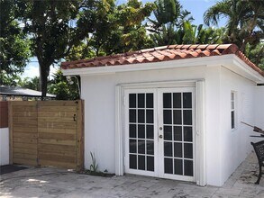 1501 Calais Dr in Miami Beach, FL - Building Photo - Building Photo