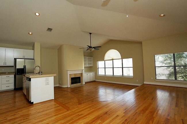 property at 3576 Link Valley Dr.