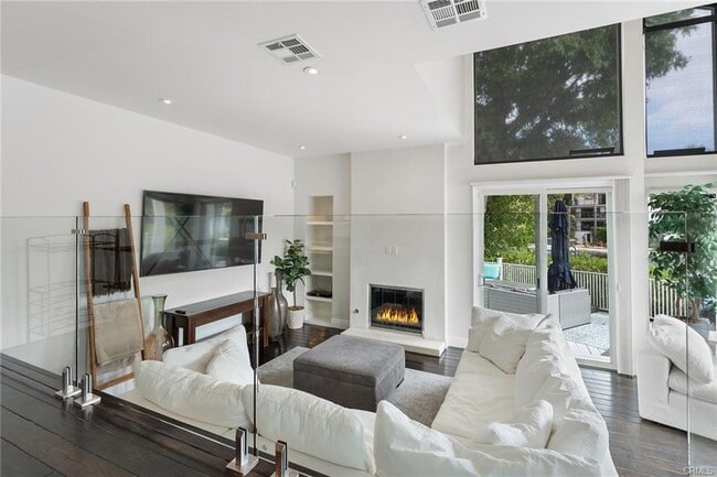 property at 4625 Park Mirasol