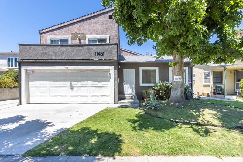11481 Cumpston St, Unit 4 in North Hollywood, CA - Foto de edificio