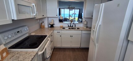 10600 S Ocean Dr in Jensen Beach, FL - Building Photo - Building Photo