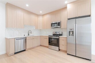 6217 Sylvia Ave in Los Angeles, CA - Building Photo - Building Photo