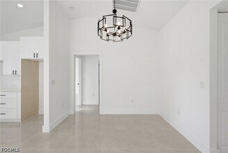 2105 NE 1st Ave in Cape Coral, FL - Building Photo - Building Photo